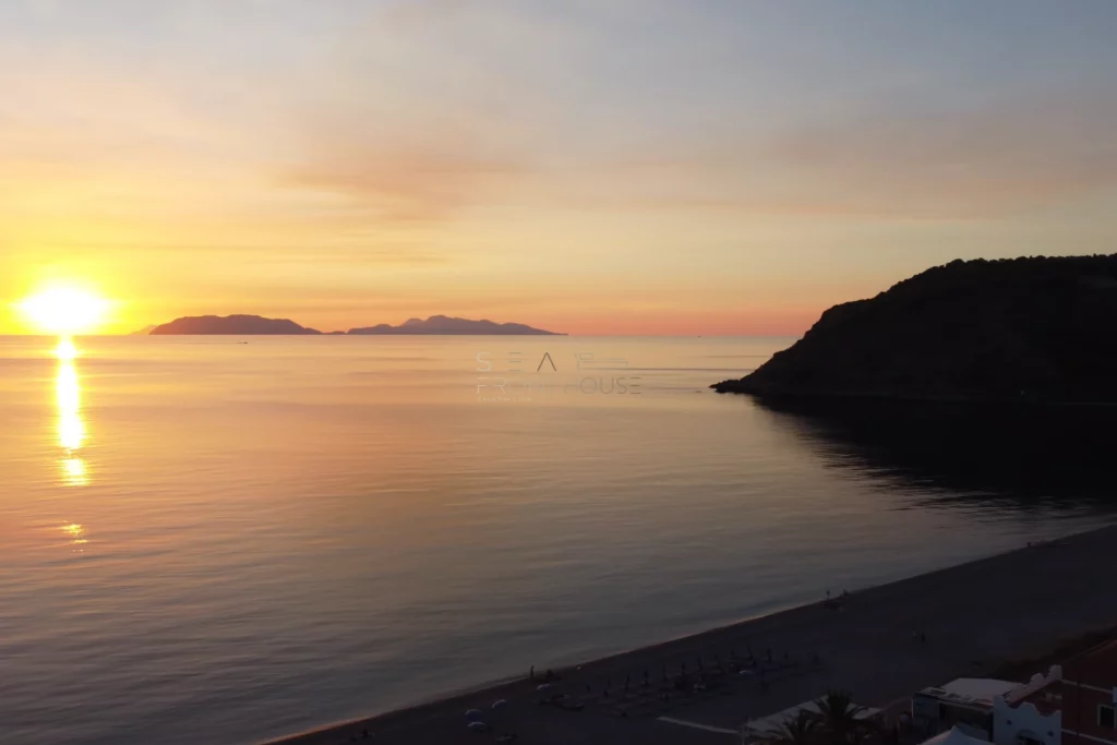 Milazzo 12 - Sea Front House - Casa Vacanze Milazzo - Tono Milazzo